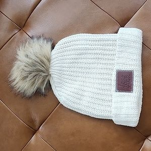 Love Your Melon knit hat, beige with removable puff.